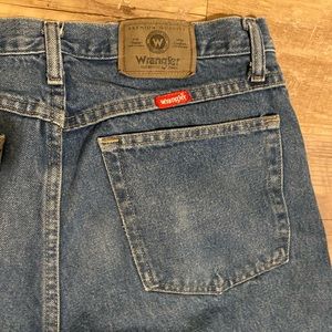 Dark denim Wrangler jeans